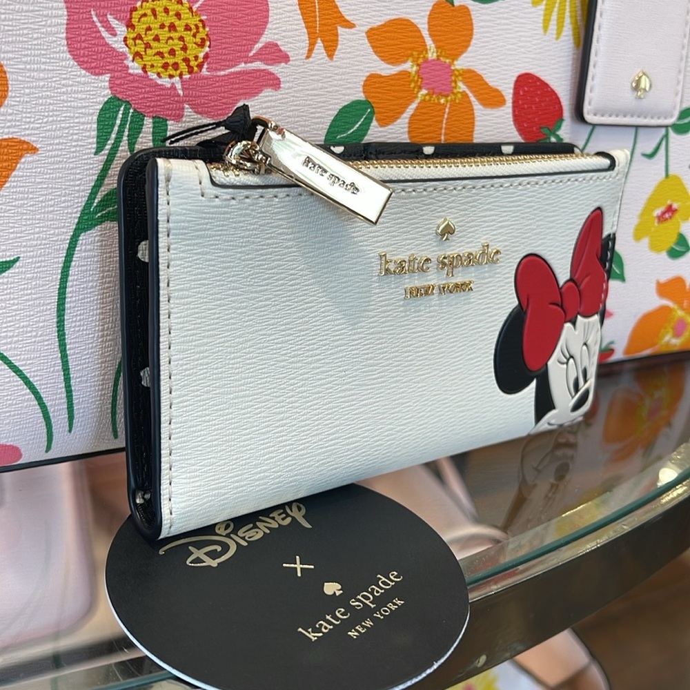 Kate Spade Disney X Kate Spade New York Minnie Small Slim Bifold Wallet

NWT - Picture 4 of 16